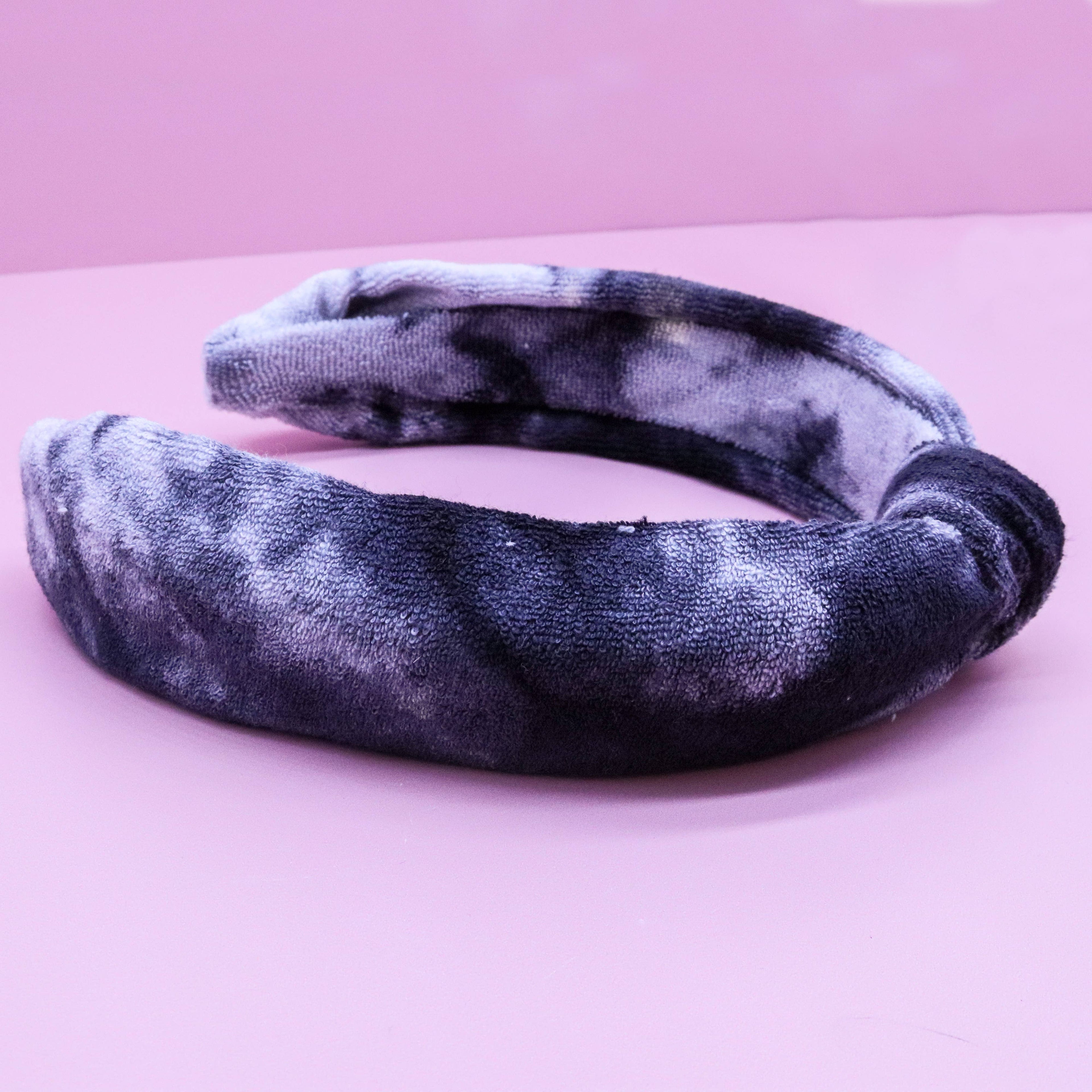 Spa Headband - Skincare Headband & Scrunchie Wristbands Set: Black & White Tie Dye