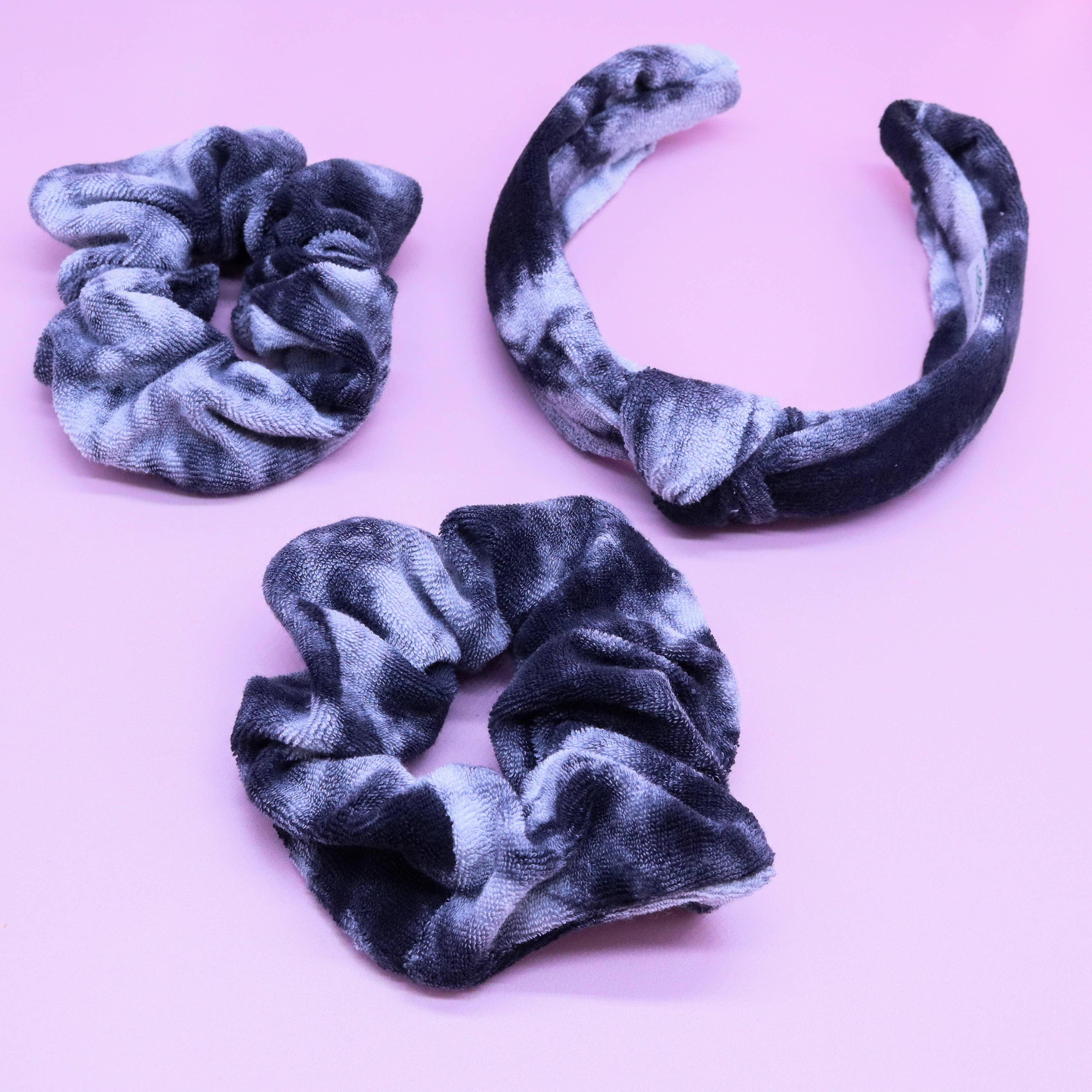 Spa Headband - Skincare Headband & Scrunchie Wristbands Set: Black & White Tie Dye